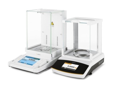 電子分析天平